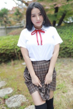 小丹慢慢张开双腿淑芬_BD英语在线播放